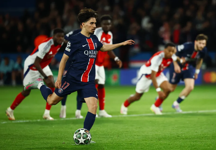 转折点！巴黎圣日耳曼回应争议，欧超杯窗口期攻防权衡，震撼外界，训练强度明显提升的简单介绍